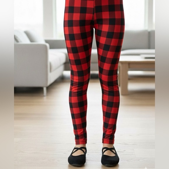 NEW Girls Red Plaid Christmas Leggings, Buttery Soft, Mom and Me Sets Size Small - Picture 1 of 11